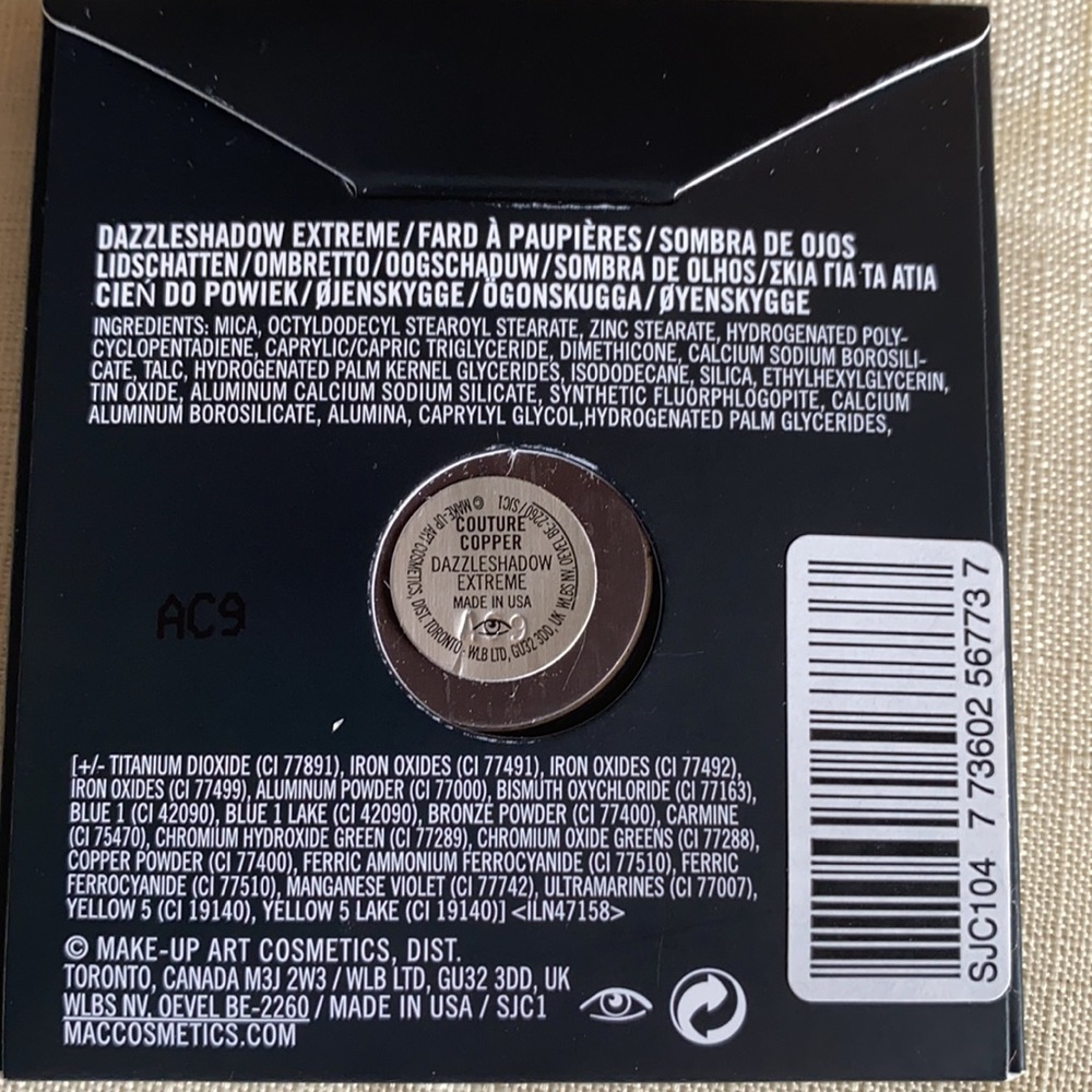 Mac eyeshadow - Picture 2 of 2